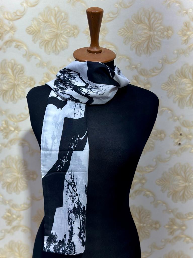 Saaya Scarf