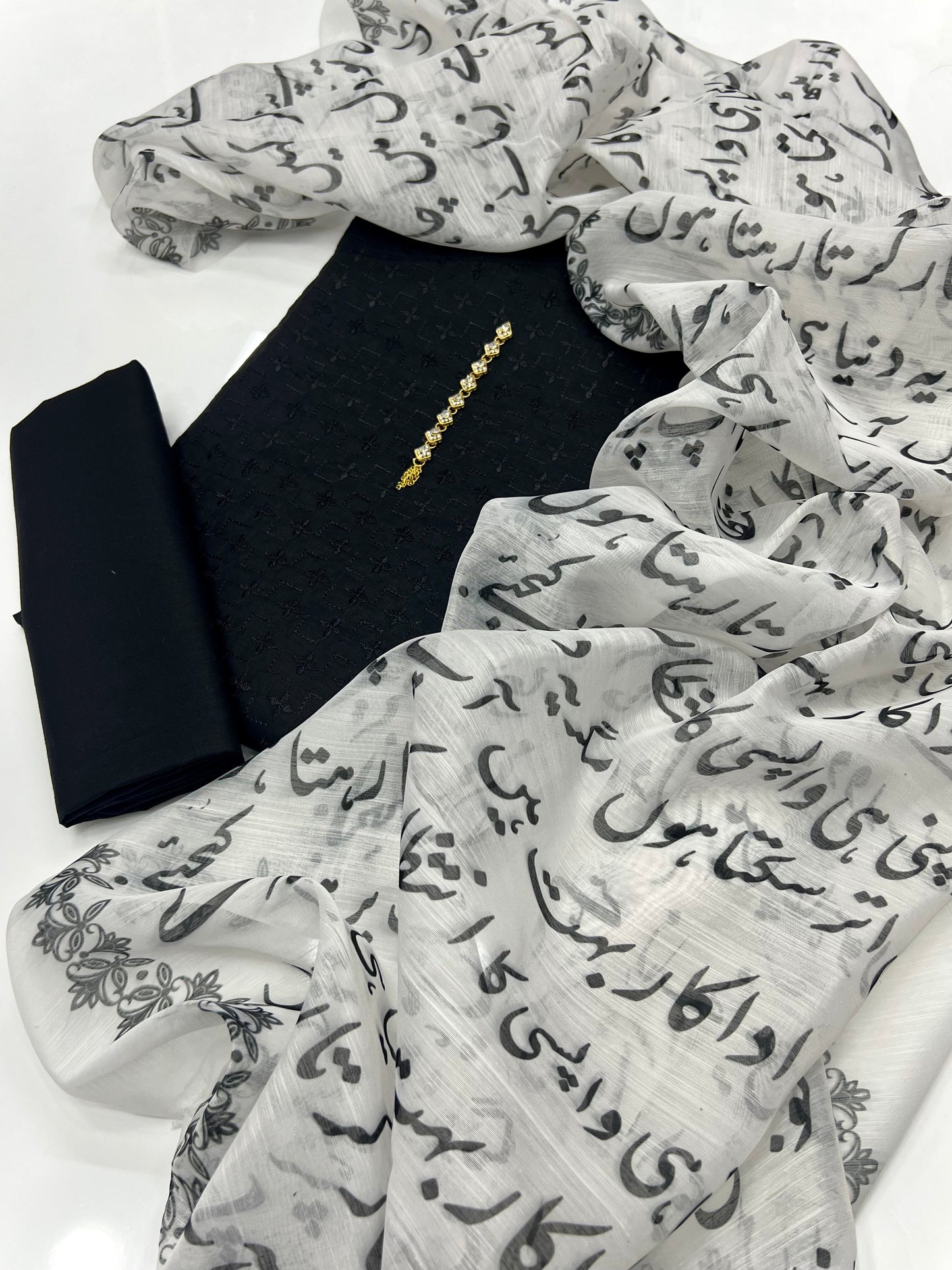 Khat - Suit