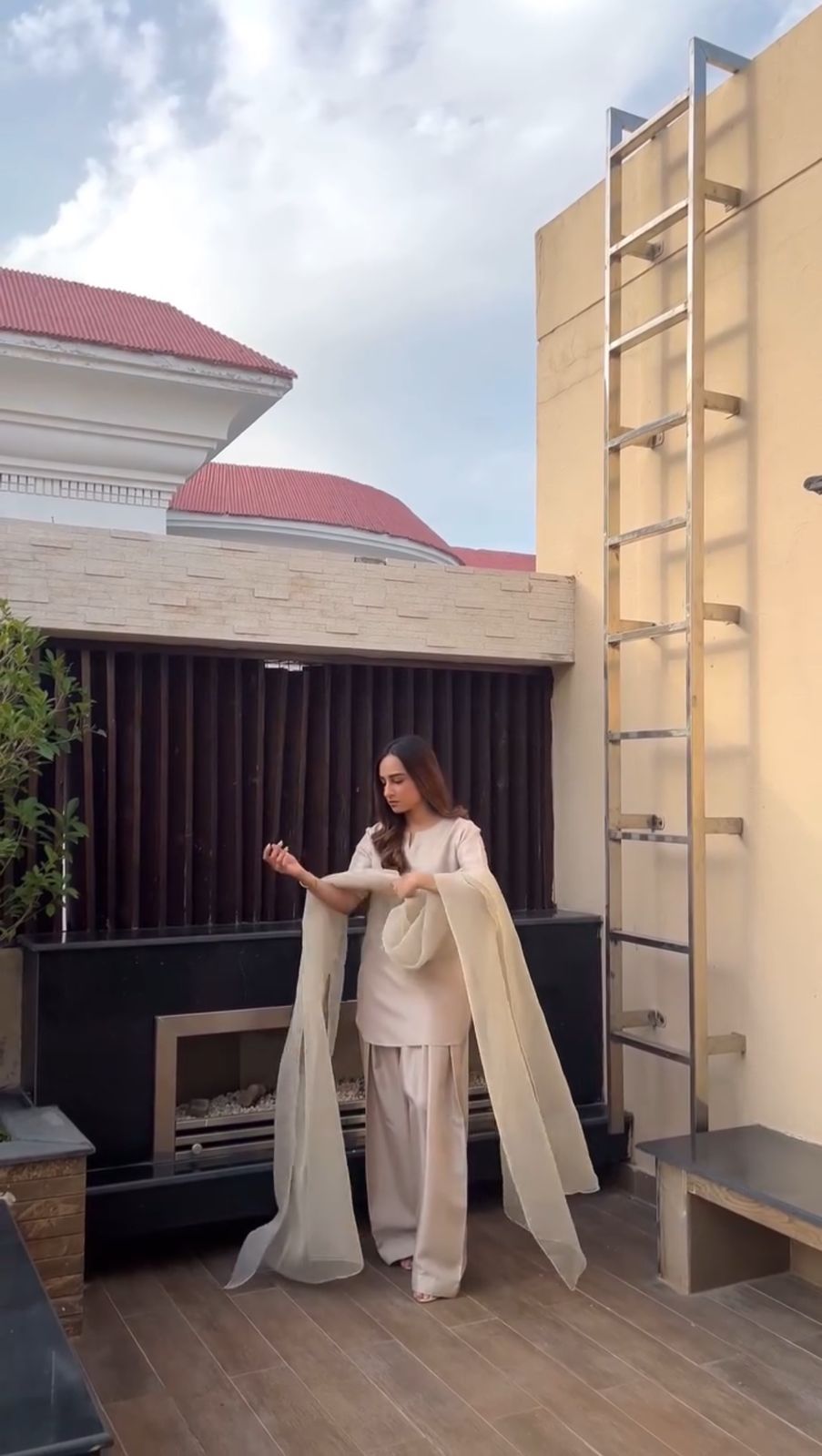 Farshi Beige