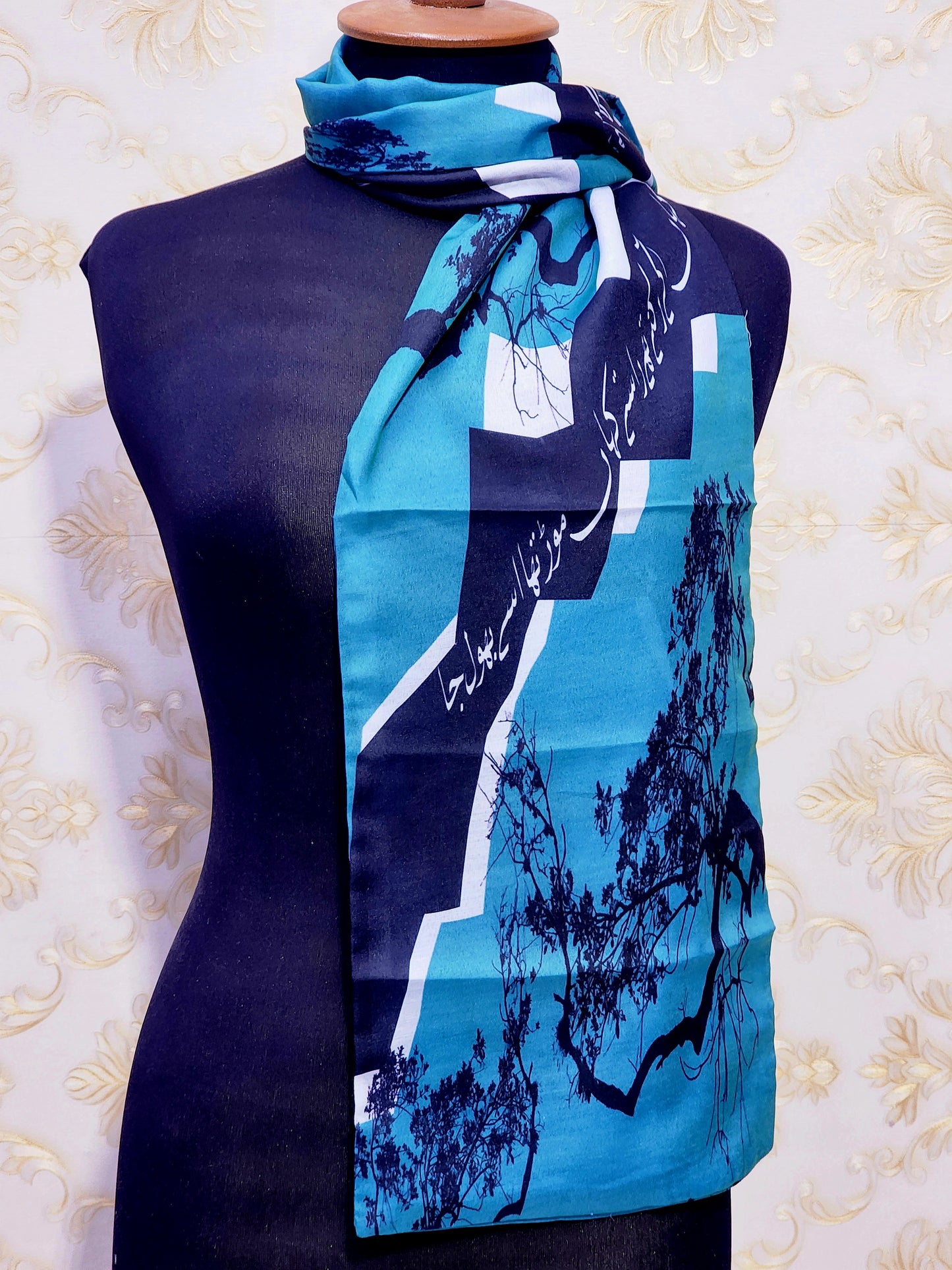 Saaya Scarf